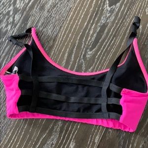 ONZIE Sports Bra M/L